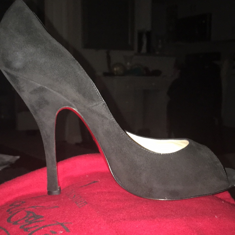 Louboutin Flo 120- blk suede, 1 dust bag-peep toe